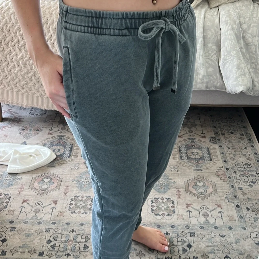 Talentless | Joggers - Picture 3 of 4